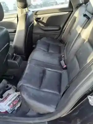 Scrapping Vehicle audi a4 avant (8e) bau of the year 2003 powered bau