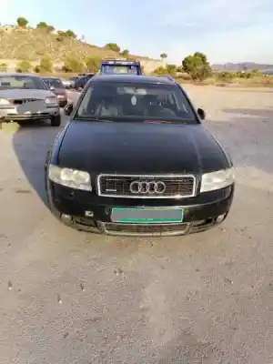 Scrapping Vehicle audi a4 avant (8e) bau of the year 2003 powered bau