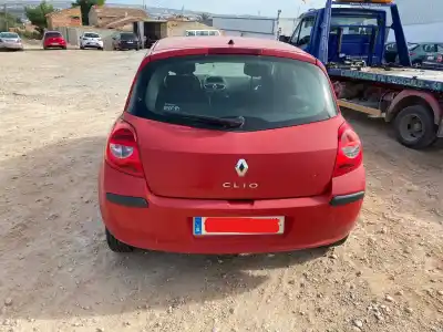 Veículo de Sucata RENAULT CLIO III Emotion do ano 2006 alimentado D4F D7