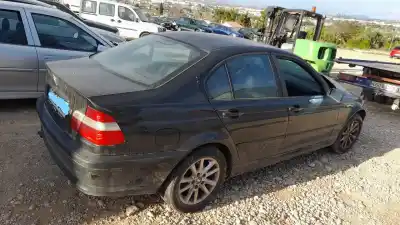 Veicolo di demolizione bmw 3 (e46) 318 i dell'anno 2001 alimentato n42b20