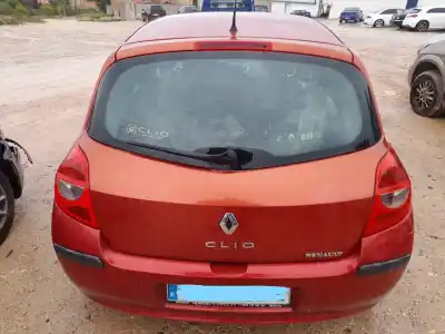 Veículo de Sucata RENAULT CLIO III Exception do ano 2006 alimentado K9K T7