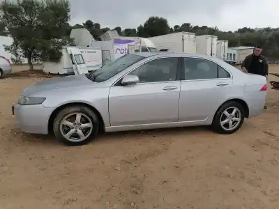 Veicolo di demolizione honda accord vii (cl, cn) 2.4 (cl9) dell'anno 2003 alimentato k24a3