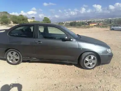 Veículo de Sucata seat cordoba berlina (6k2) stella do ano 1999 alimentado asv