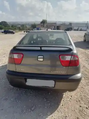 Veicolo di demolizione SEAT CORDOBA BERLINA (6K2) Stella dell'anno 1999 alimentato ASV