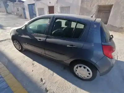 Veículo de Sucata renault clio iii pack dynamique do ano 2005 alimentado k9kt7
