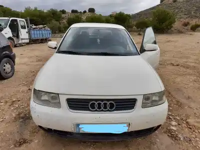 Scrapping Vehicle audi a3 (8l1) 1.6 of the year 2000 powered avu
