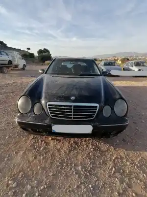 Veicolo di demolizione mercedes-benz clase e w210 berlina diesel 320 cdi 210.026 dell'anno 1999 alimentato 613961