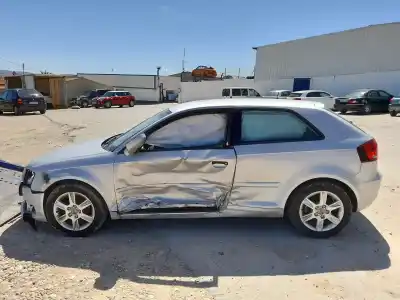 Veicolo di demolizione audi a3 (8p1) cay dell'anno 2009 alimentato cay