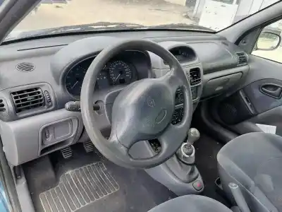 Hurda Aracı renault clio ii fase ii (b/cb0) d7fg7 yılın 1998 güçlü d7fg7