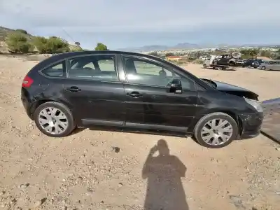 Veículo de Sucata citroen c4 berlina vtr plus do ano 2004 alimentado 9hy