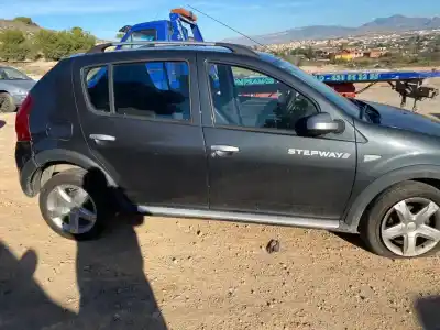 Veicolo di demolizione dacia sandero stepway dell'anno 2010 alimentato k9k e8