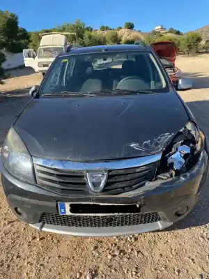 Veicolo di demolizione DACIA SANDERO Stepway dell'anno 2010 alimentato K9K E8