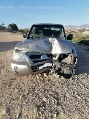 Здавання транспортного засобу mitsubishi montero (v60/v70) 3.2 di-d avance року 2001 потужний 4m41