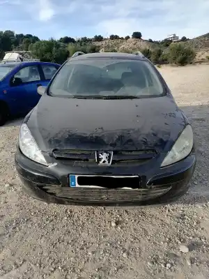 Véhicule à la ferraille PEUGEOT 307 BREAK / SW (S1) BREAK XS de l'année 2004 alimenté RHR