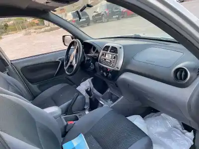 Veicolo di demolizione toyota rav4 (a2) 1zzfe dell'anno 2002 alimentato 1zzfe