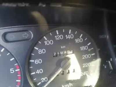 Veículo de Sucata ford focus berlina (cak) ambiente do ano 1999 alimentado fyda g