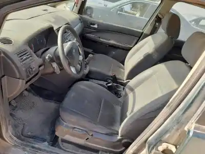 Здавання транспортного засобу ford focus c-max (dm2) 1.6 tdci року 2003 потужний g8da