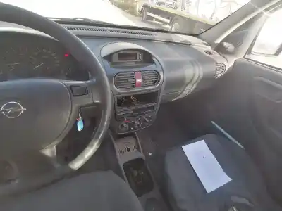 Vehicul casat opel combo familiar al anului 2001 alimentat z13dt