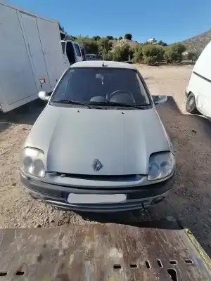 Scrapping Vehicle renault clio ii fase ii b cb0 authentique of the year 2001 powered d4fb7