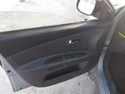 Veicolo di demolizione kia rio (jb) d4fa dell'anno 2005 alimentato d4fa