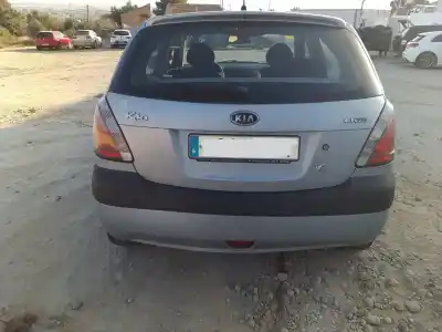 Veicolo di demolizione kia rio (jb) d4fa dell'anno 2005 alimentato d4fa