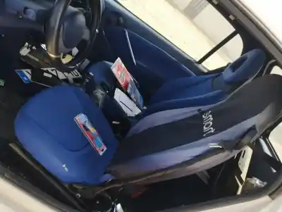 Veicolo di demolizione SMART FORTWO COUPE M160910 dell'anno 2000 alimentato M160910