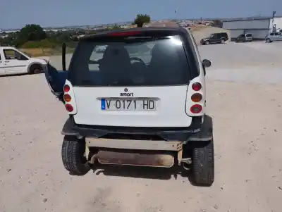 Veicolo di demolizione smart fortwo coupe m160910 dell'anno 2000 alimentato m160910