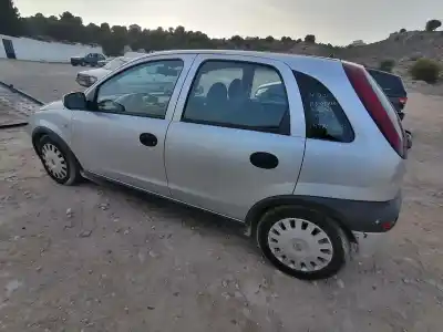 Veicolo di demolizione opel corsa c corsa c gasolina dell'anno 2000 alimentato z12xe