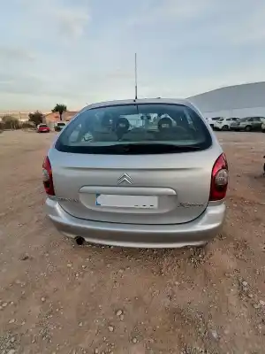 Veículo de Sucata CITROEN XSARA PICASSO 1.6 16V Exclusive 95 CV / 70 KW do ano 2003 alimentado RHY