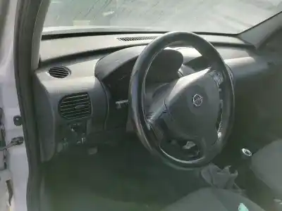 Veículo de Sucata opel combo familiar do ano 2004 alimentado z13dt