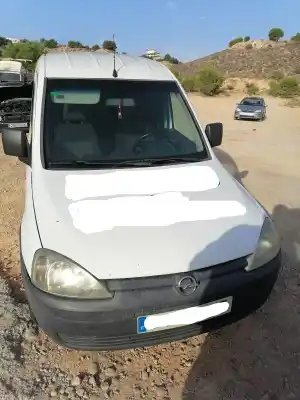 Veículo de Sucata OPEL COMBO Familiar do ano 2004 alimentado Z13DT