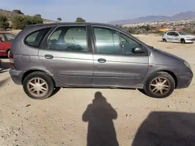 Здавання транспортного засобу renault megane i scenic ja renault року 2001 потужний f9q k7