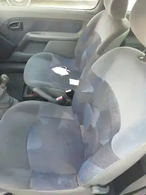 Hurda Aracı renault clio ii fase ii (b/cb0) d7fg7 yılın 1998 güçlü d7fg7