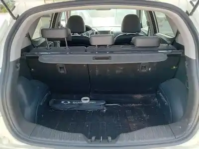 Здавання транспортного засобу ssangyong tivoli 1.6 xdi 160 року 2015 потужний 673910