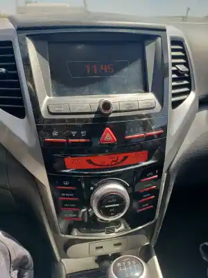 Здавання транспортного засобу ssangyong tivoli 1.6 xdi 160 року 2015 потужний 673910