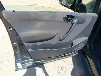 Утилизация автомобиля mercedes-benz clase a w168-izq electrico - todo gris. 1 conector de 5 cables года 1999 питание m166990