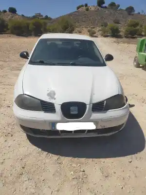 Veículo de Sucata SEAT CORDOBA (6L2) 1.9 TDI do ano 2004 alimentado AXR