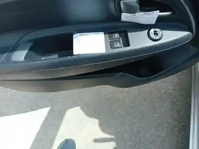 Vehicul casat renault megane i coach (da0/1_) 1.6 16v (da0b, da04, da11) al anului 2000 alimentat 0