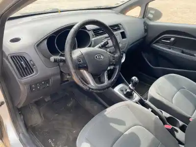 Vehicul casat renault megane i coach (da0/1_) 1.6 16v (da0b, da04, da11) al anului 2000 alimentat 0