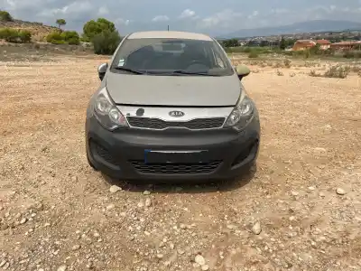 Vehicul casat renault megane i coach (da0/1_) 1.6 16v (da0b, da04, da11) al anului 2000 alimentat 0