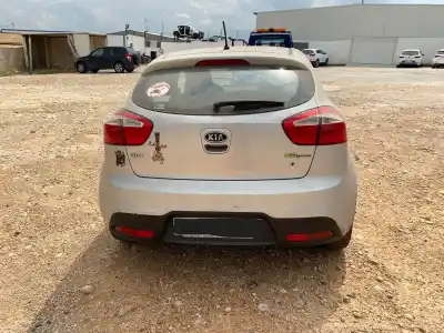 Vehicul casat renault megane i coach (da0/1_) 1.6 16v (da0b, da04, da11) al anului 2000 alimentat 0