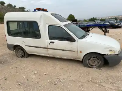 Veículo de Sucata ford fiesta courier furg. do ano 1997 alimentado rtj