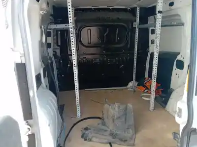 Veículo de Sucata opel combo d kasten l1h1 2.4t do ano 2011 alimentado 198a3000