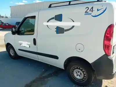 Veículo de Sucata opel combo d kasten l1h1 2.4t do ano 2011 alimentado 198a3000