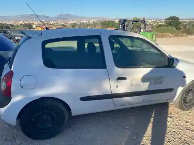 Veículo de Sucata renault clio ii fase ii (b/cb0) authentique do ano 2001 alimentado k9k a7