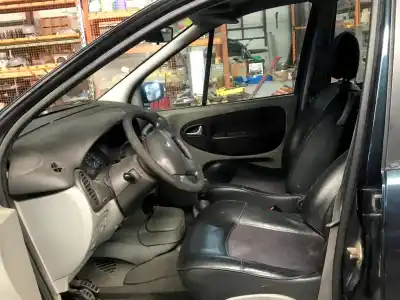 Здавання транспортного засобу renault megane i scenic ja renault року 2001 потужний f9q k7