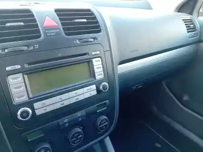 Veículo de Sucata volkswagen golf v variant 1k5 trendline do ano 2007 alimentado bls