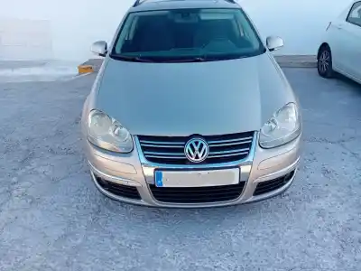 Veículo de Sucata volkswagen golf v variant 1k5 trendline do ano 2007 alimentado bls