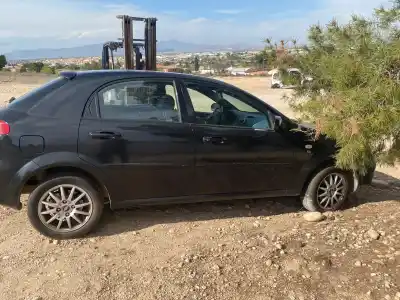 Veicolo di demolizione CHEVROLET LACETTI CDX dell'anno 2005 alimentato F16D3