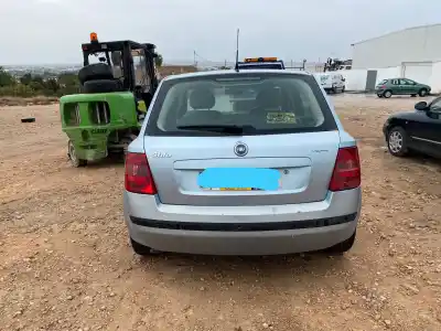 Veicolo di demolizione renault scénic ii (jm0/1_) 1.5 dci (jm02, jm13) dell'anno 0 alimentato 0